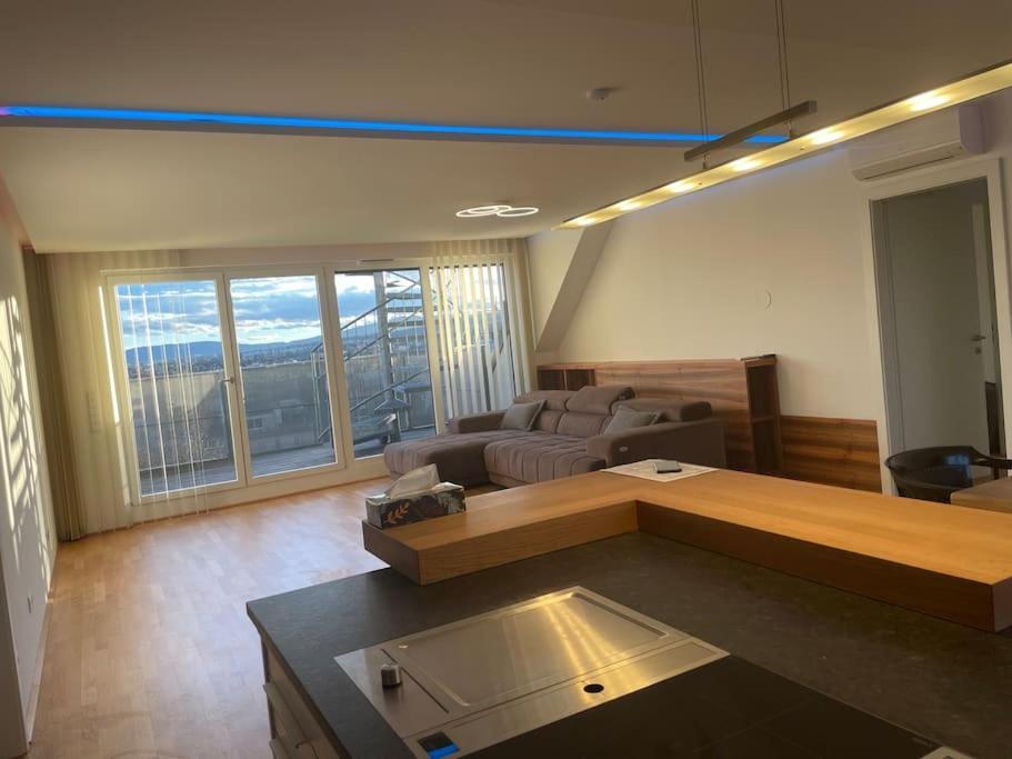 Rooftop Terrace- Panoramablick Ueber Wien Apartment Exterior photo