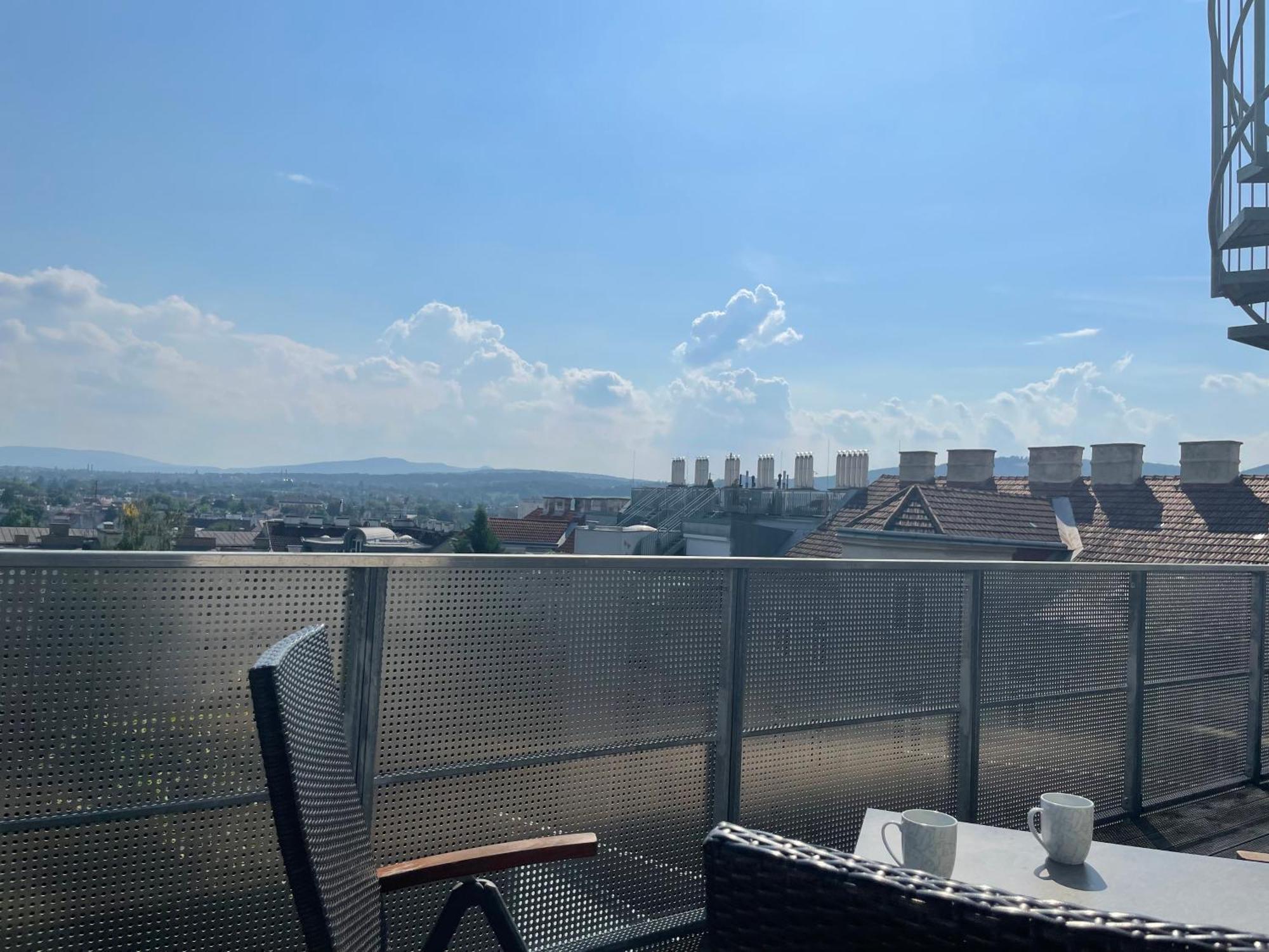 Rooftop Terrace- Panoramablick Ueber Wien Apartment Exterior photo